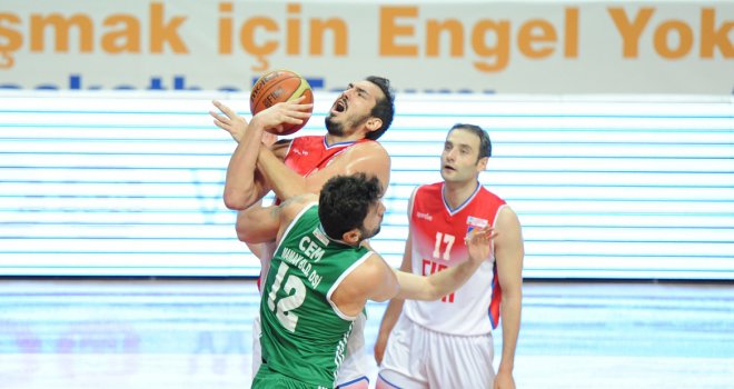 Tofaş namağlup devam ediyor...