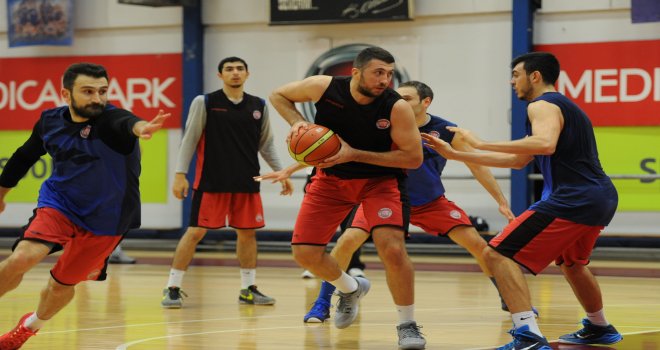 Tofaş, Socar maçı hazırlıklarını sürdürüyor