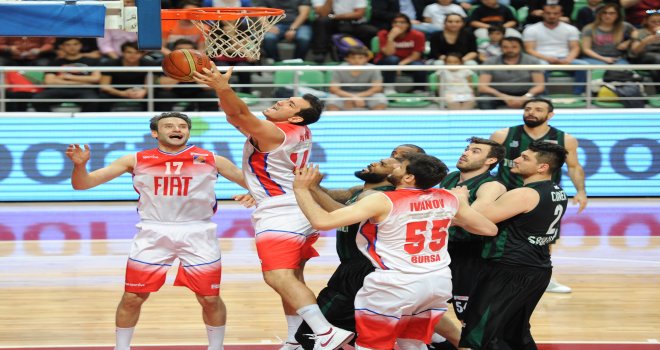 Tofaş yarı finale 33 farkla başladı