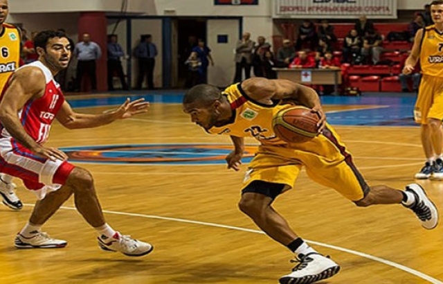 Tofaş'a ABD'li forvet