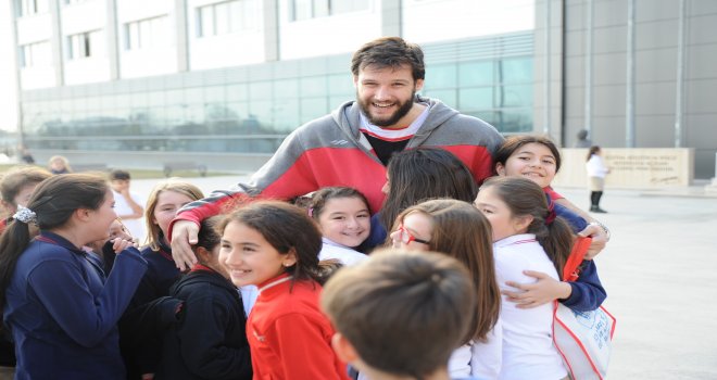 Tofaş'ın devleri geleceğin sporcularıyla buluştu