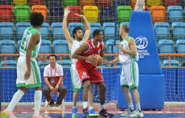 Torku Konyaspor, Ted Kolejliler'i farklı geçti