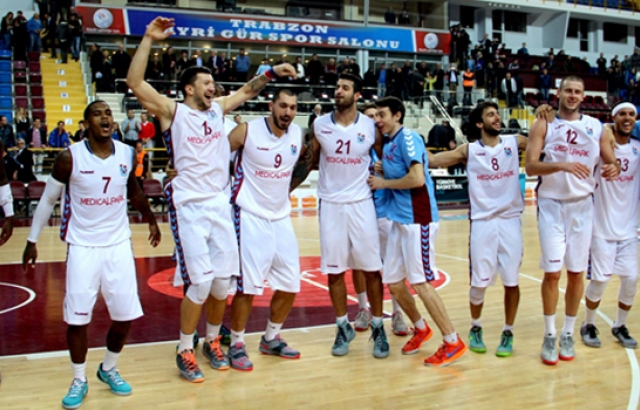 Trabzonspor Avrupa'da iddialı...