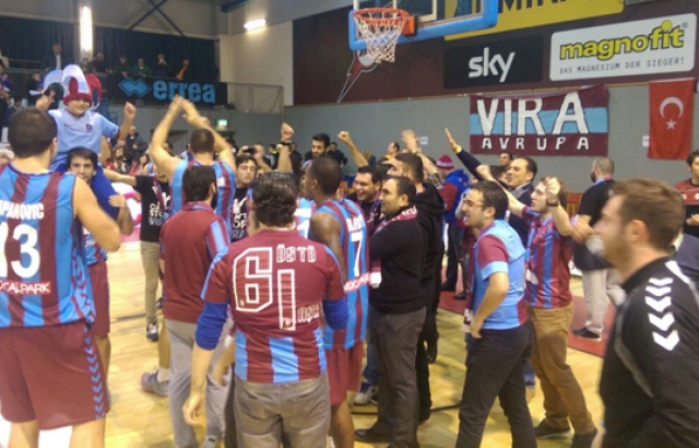 Trabzonspor grubunu namağlup lider bitirdi