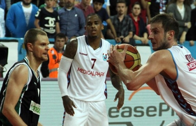 Trabzonspor Medical Park, Daçka'yı eledi