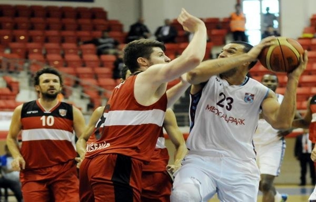 Trabzonspor'a teselli Eskişehir Basket'ten...