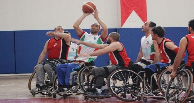 TSB 2. Lig?de zirve karıştı 