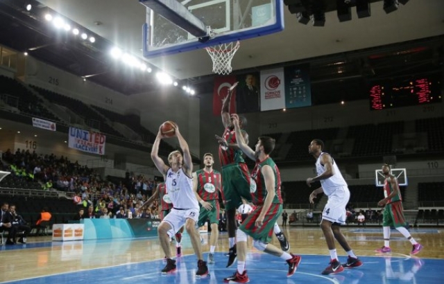 Tucker attı Ted Kolejliler, KSK'yi devirdi