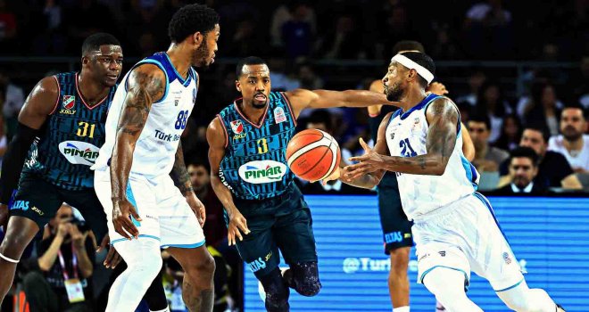 Türk Telekom 1-0 öne geçti