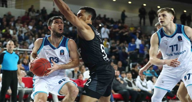 Türk Telekom Avrupa'da da doludizgin