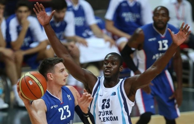 Türk Telekom, Efes'i uzatmada köpürttü