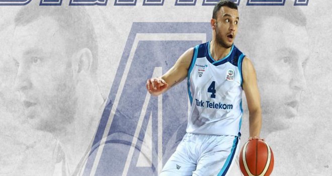 Türk Telekom, Mehmet Yağmur ile uzattı