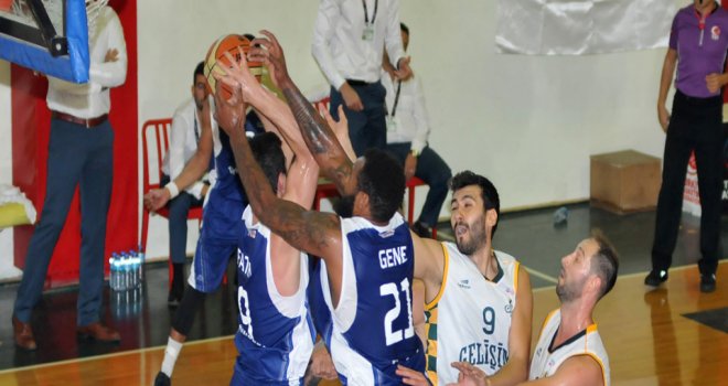 Türk Telekom son çeyrekte farka gitti