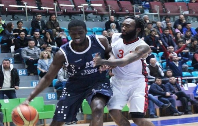 Türk Telekom, Uşak'ta hatları kesti