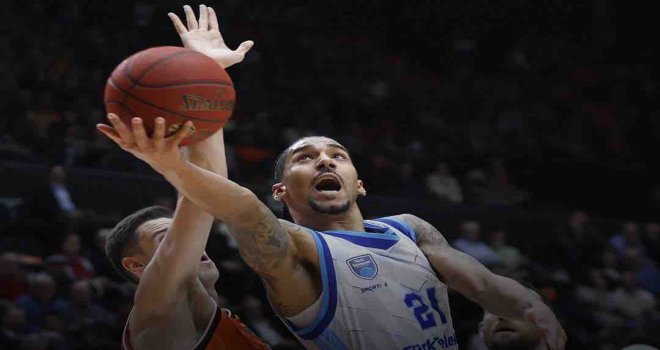 Türk Telekom, Valencia'ya farklı kaybetti