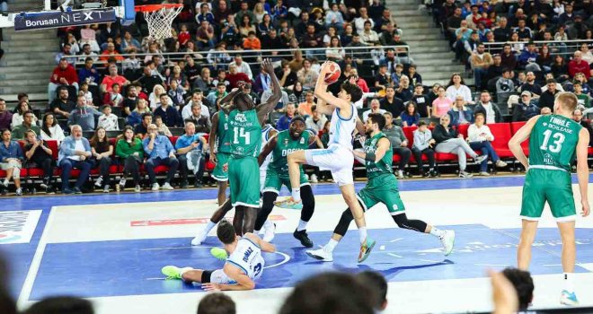 Türk Telekom'dan Darüşşafaka'ya 37 fark