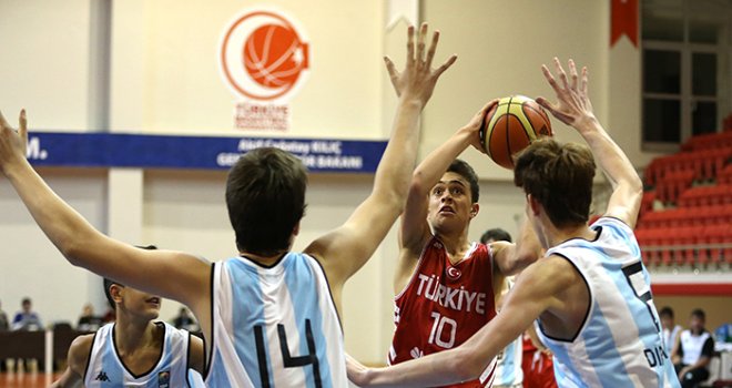 Türkiye U15, Arjantin'e mağlup oldu