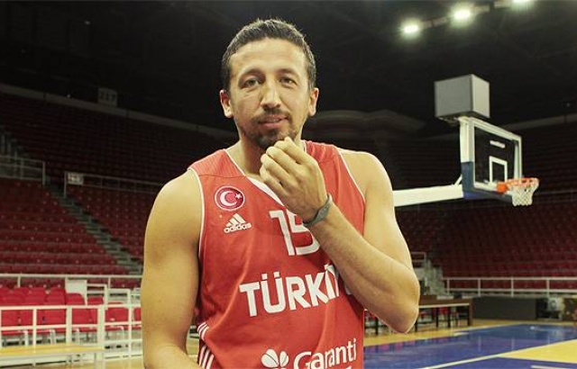 Türkoğlu: Erdoğan sevgisi niye rahatsız ediyor