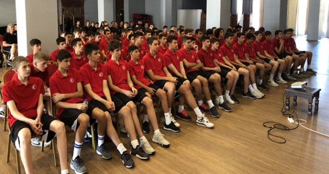 U13-U14 Yıldız Erkek Milli Takımları kampa girdi
