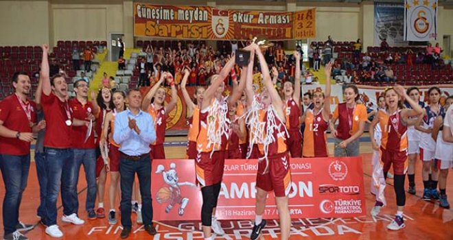 U14 Kızlar'da Türkiye Şampiyonu Galatasaray 