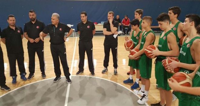 U15 Yıldız Kız ve Erkek Milli Takımlar Bursa'da kampa girdi 