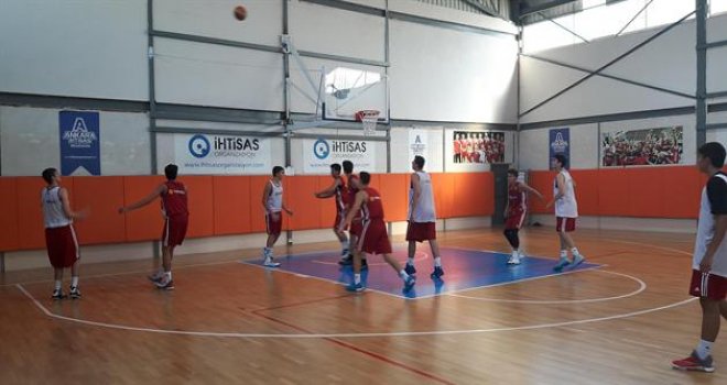 U15 Yıldız Millilerin Çanakkale kampı sürüyor