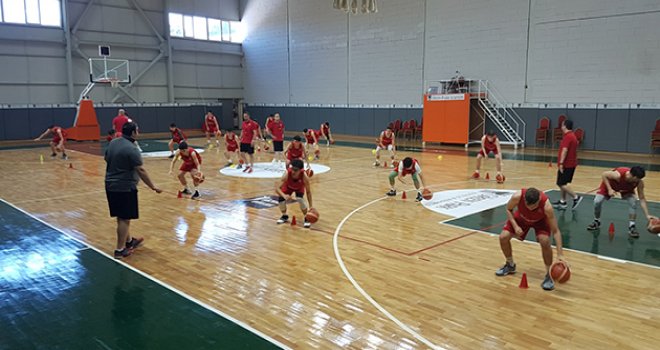 U16 Yıldız Erkek Milli Takımı'nın Kartepe kampı tamamlandı