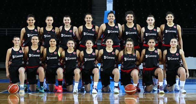 U16 Yıldız Kızlar İstanbul'da kampa giriyor