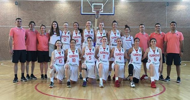 U18 Genç Kızlarımız Belarus'u yendi