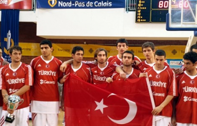 ÜMİT MİLLİLERİMİZ FRANSA'DA 2.OLDU