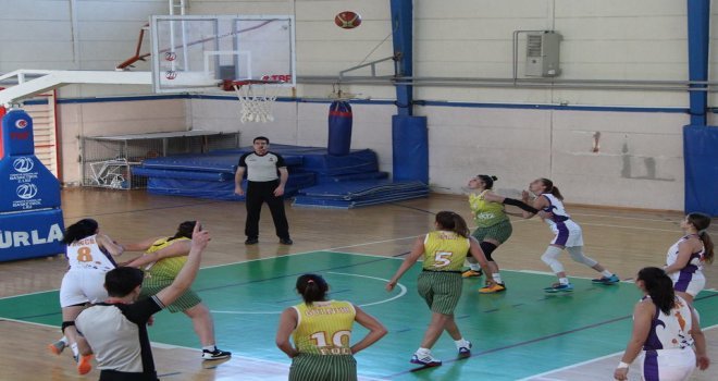 Urla Pera-Ekiz Yumurta Foça maçının cezası belli oldu.