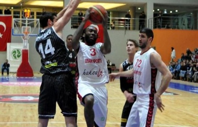 Uşak Sportif 3.çeyrekte fransız kaldı...