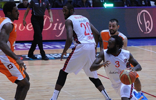 Uşak Sportif galibiyet serisine Ankara'da başlamak istiyor