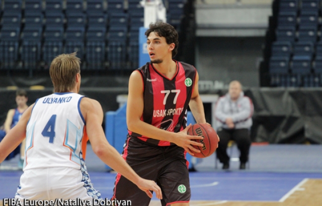 Uşak Sportif, Minsk'te kaybetti