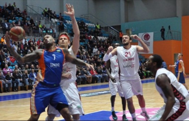 Uşak Sportif, Siauliai'yi ağırlıyor