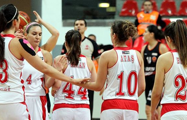 Uzatmalı maçın galibi AGÜ