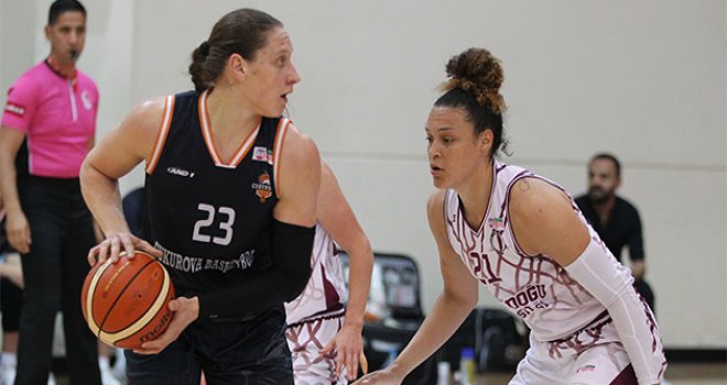 Yakın Doğu Üniversitesi 1-0 öne geçti