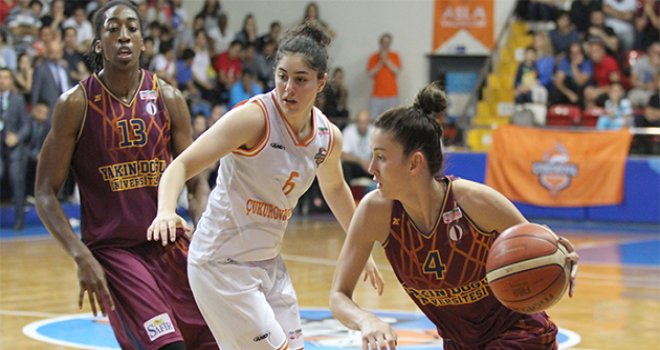 Yakın Doğu Üniversitesi 2-1 önde...