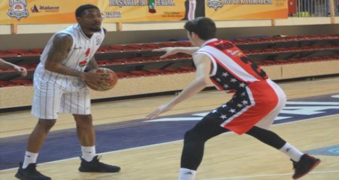 Yalova Group Belediyespor, Bandırma Kırmızı'ya izin vermedi