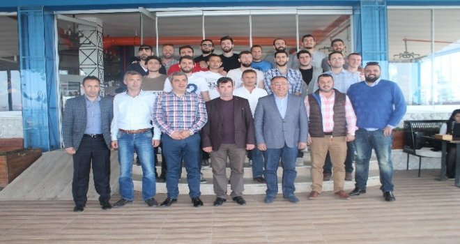 Yalova Group Belediyespor, sezon sonu yemeğinde bir araya geldi