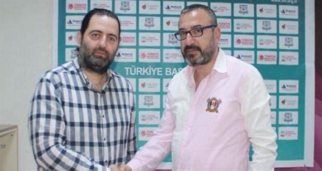 Yalova Vip yeni sezon kadrosunu oluşturdu.