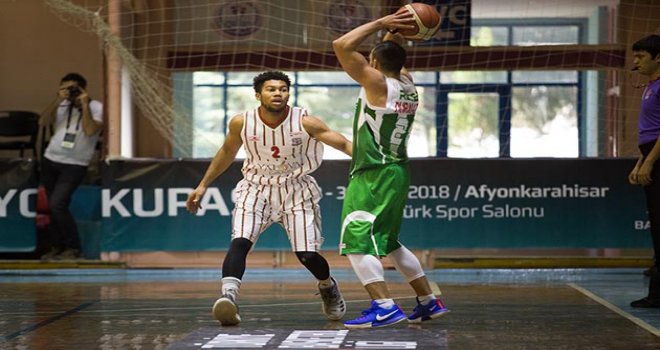 Yalova yabancısıyla yollarını ayırdı