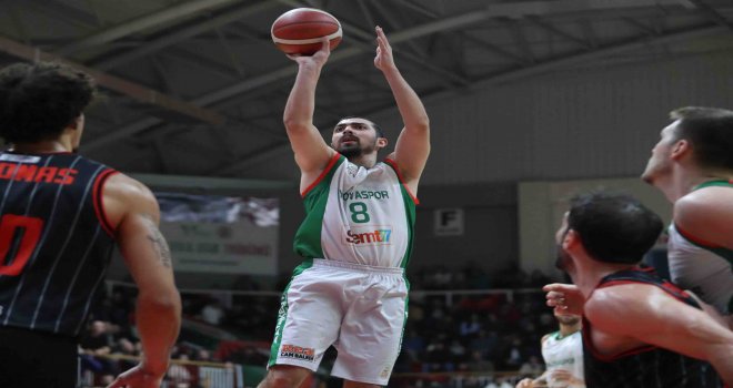 Yalovaspor evinde galip