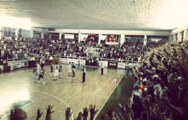 Yeşilgiresun Belediyespor yarı finalde