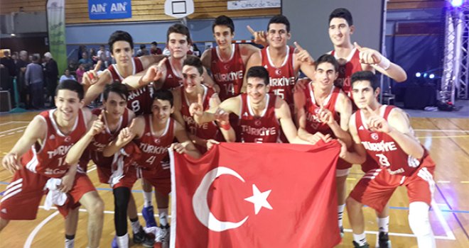 Yıldız Erkek Milliler Fransa?da Şampiyon