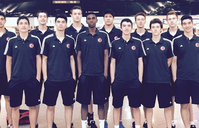 Yıldız Erkekler İtalya'ya gitti...