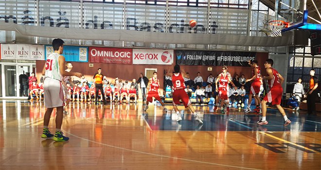 Yıldız Erkekler, Macaristan'ı mağlup etti.