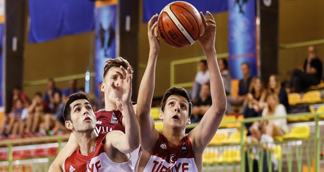 Yıldız Erkeklerimiz çeyrek finalde!..