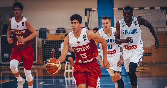 Yıldız Erkeklerimiz Finlandiya'yı geçti