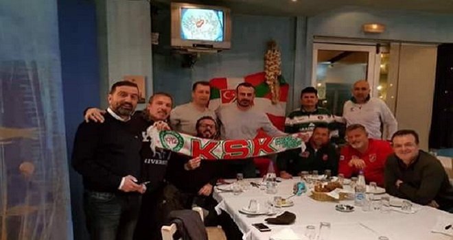 Yunan taraftarlar Karşıyakalılara saldırdı, araçlarının lastiklerini kesti...